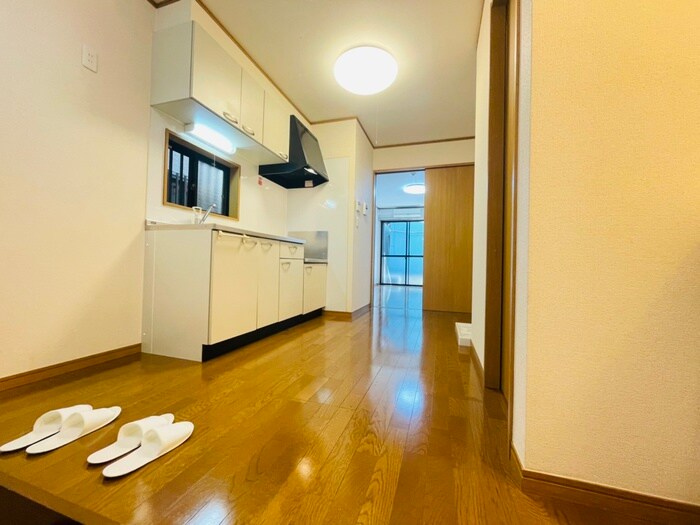 物件内観写真18　(廊下)