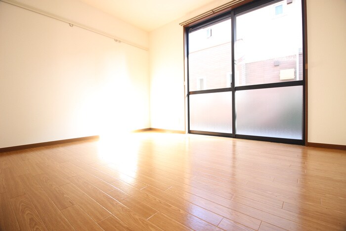 物件内観写真21　(居室)