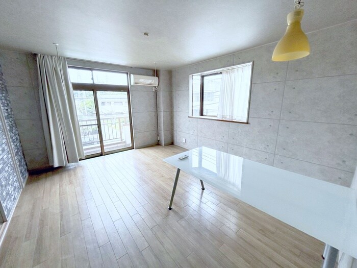 物件内観写真10　(居室)