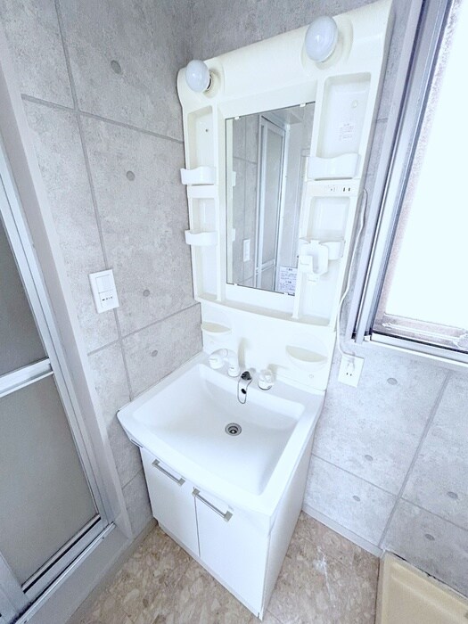 物件内観写真15　(洗面)