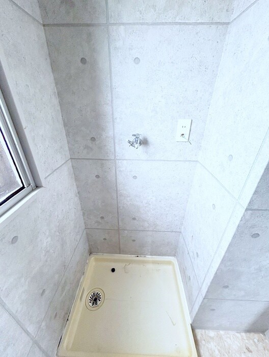 物件内観写真16　(洗濯機置場)