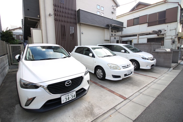 物件外観写真3　(駐車場)