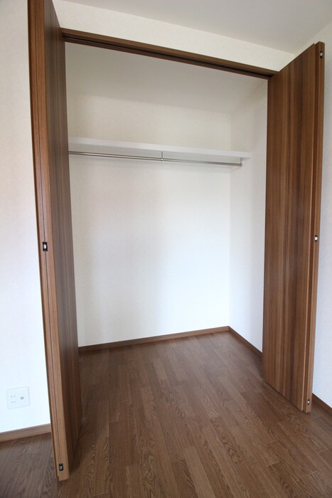 物件内観写真11　(収納)