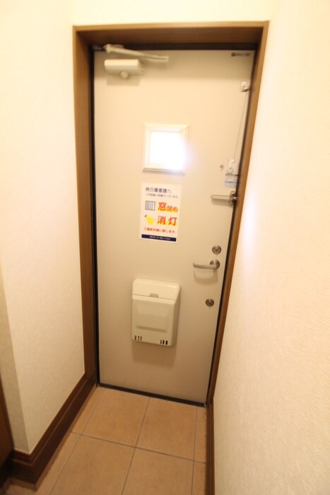 物件内観写真17　(玄関)