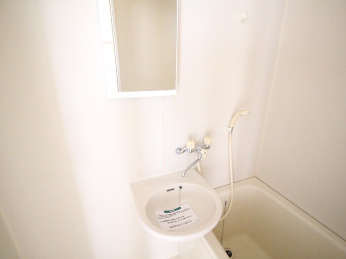 物件内観写真13　(洗面)