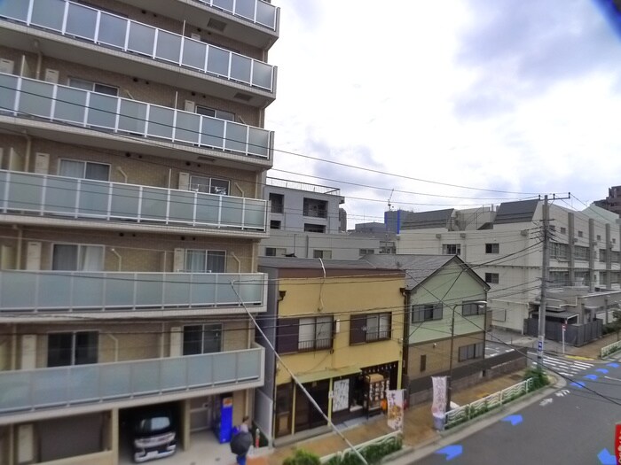 物件内観写真19　(室内からの展望)