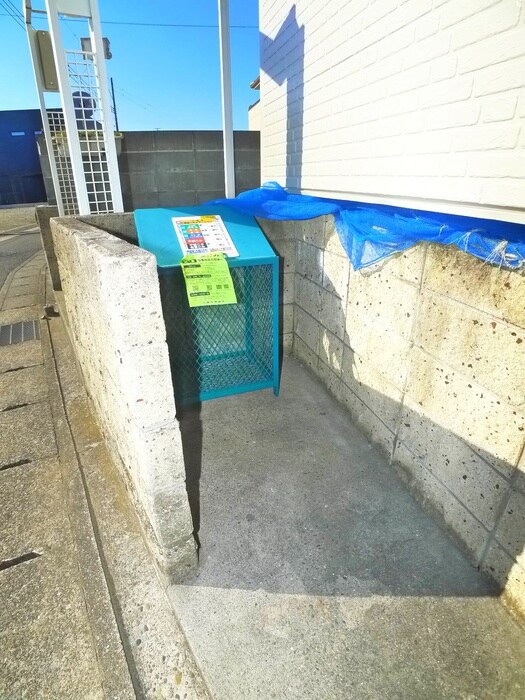 物件外観写真6　(建物設備)