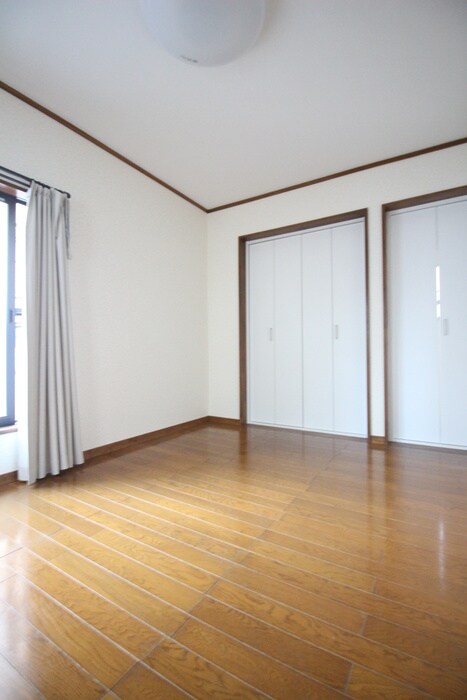 物件内観写真8　(居室)
