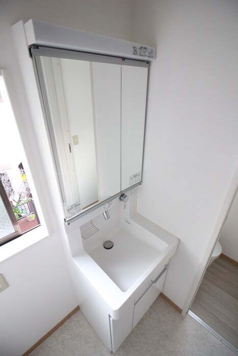 物件内観写真14　(洗面)