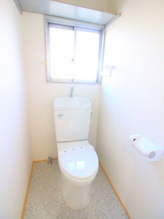 物件内観写真8　(トイレ)