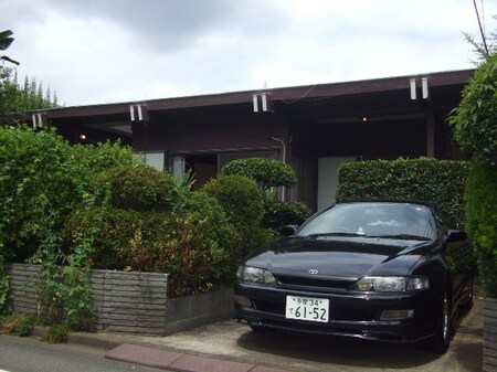 中里貸家外観写真