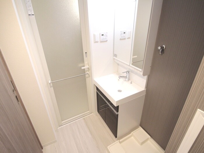 物件内観写真11　(洗面)