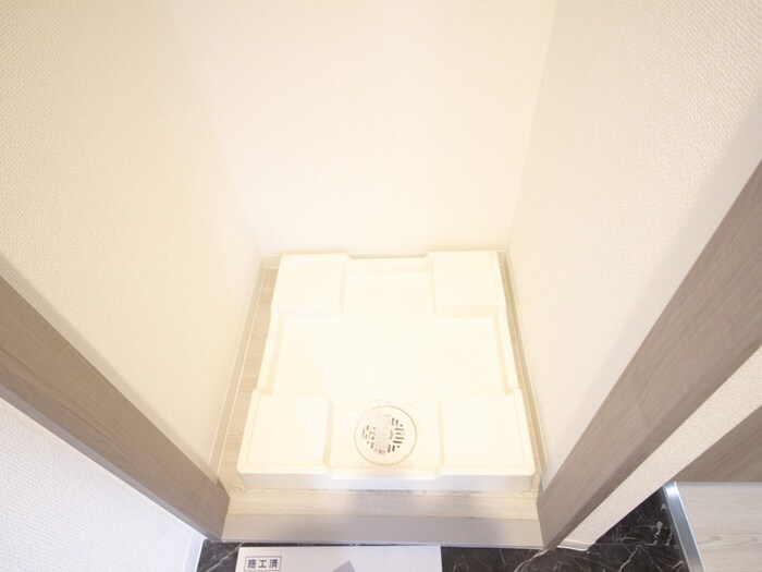 物件内観写真14　(洗濯機置場)