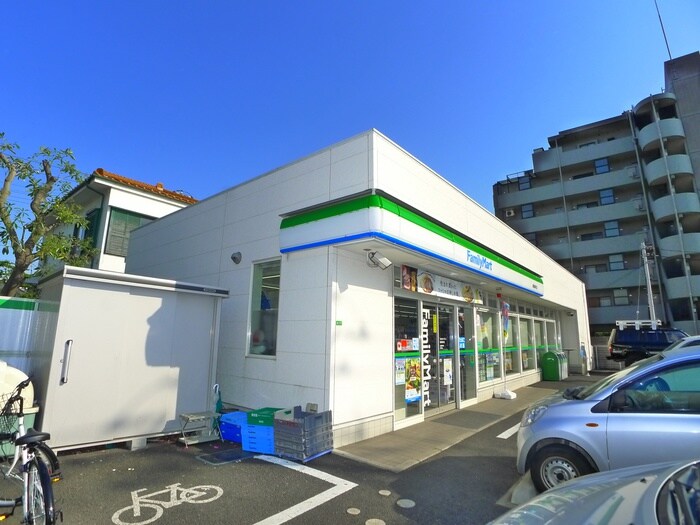 ファミリーマート　船橋湊町店