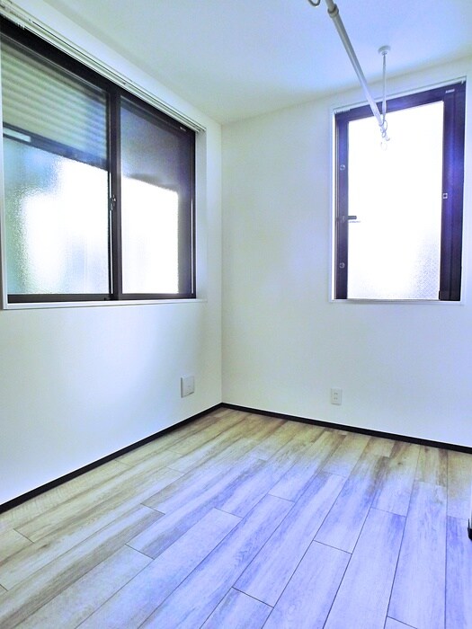 物件内観写真9　(居室)