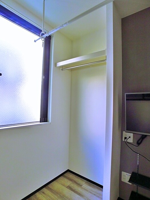 物件内観写真12　(収納)