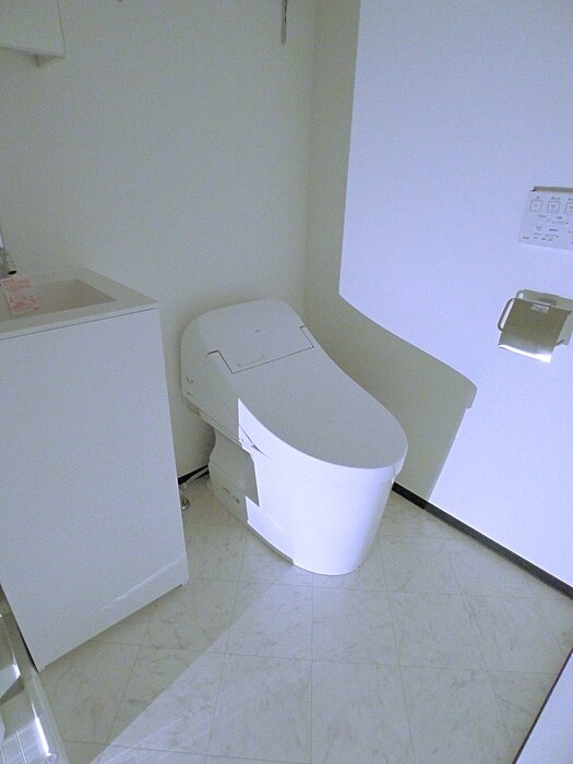 物件内観写真18　(トイレ)