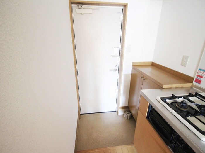 物件内観写真14　(玄関)