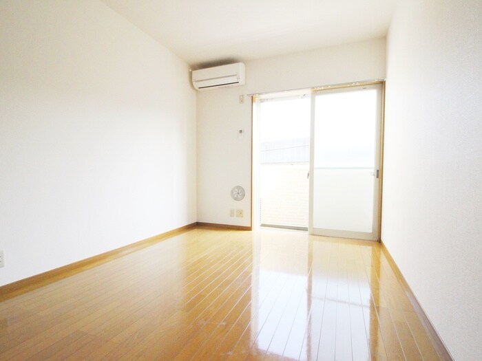 物件内観写真18　(居室)