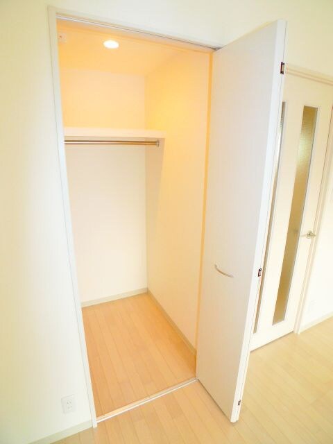 物件内観写真11　(収納)