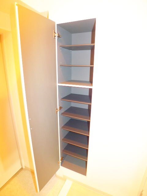 物件内観写真16　(靴箱)