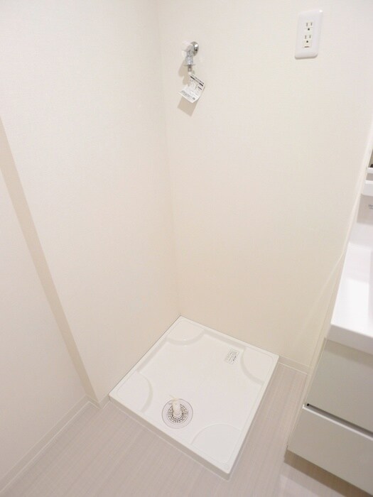 物件内観写真12　(洗濯機置場)