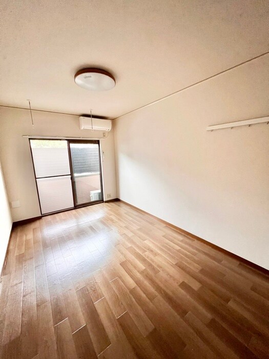 物件内観写真16　(居室)