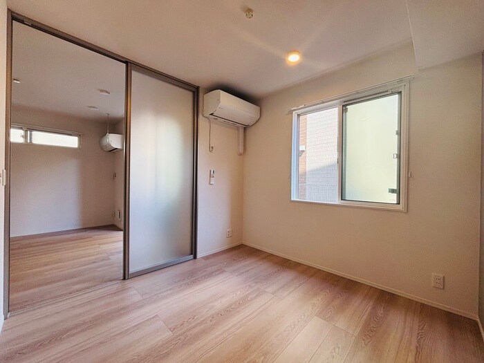 物件内観写真8　(居室)