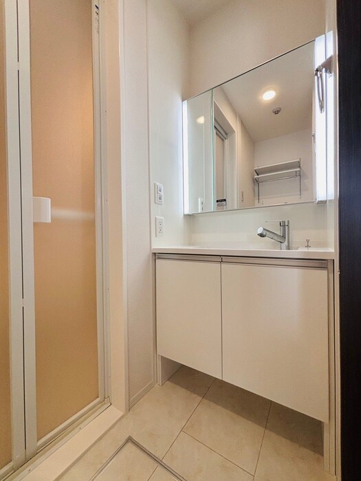 物件内観写真12　(洗面)