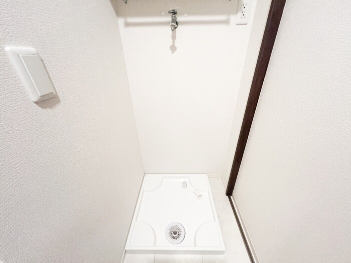 物件内観写真19　(洗濯機置場)