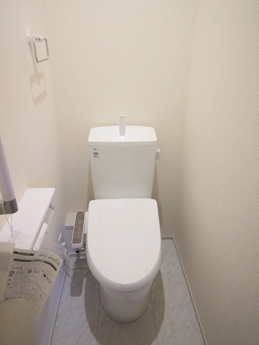 物件内観写真13　(トイレ)