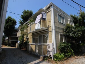 砧マンション　２外観写真