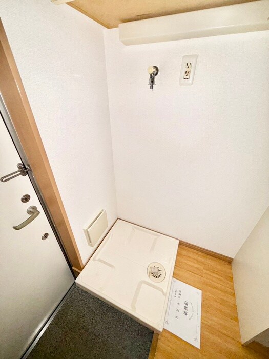 物件内観写真20　(洗濯機置場)