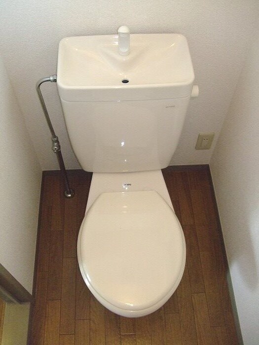 物件内観写真8　(トイレ)