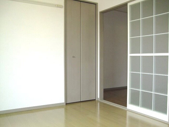 物件内観写真10　(居室)