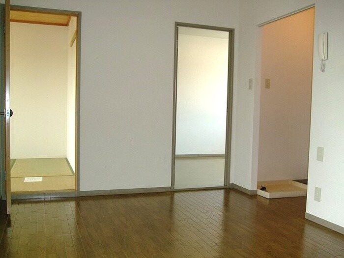 物件内観写真12　(居室)