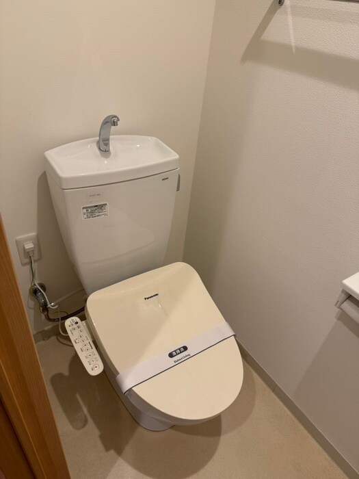 物件内観写真15　(トイレ)