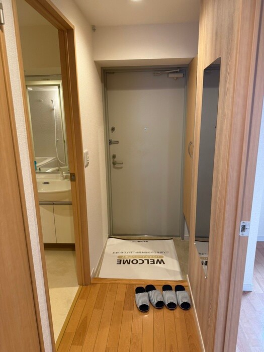 物件内観写真17　(玄関)