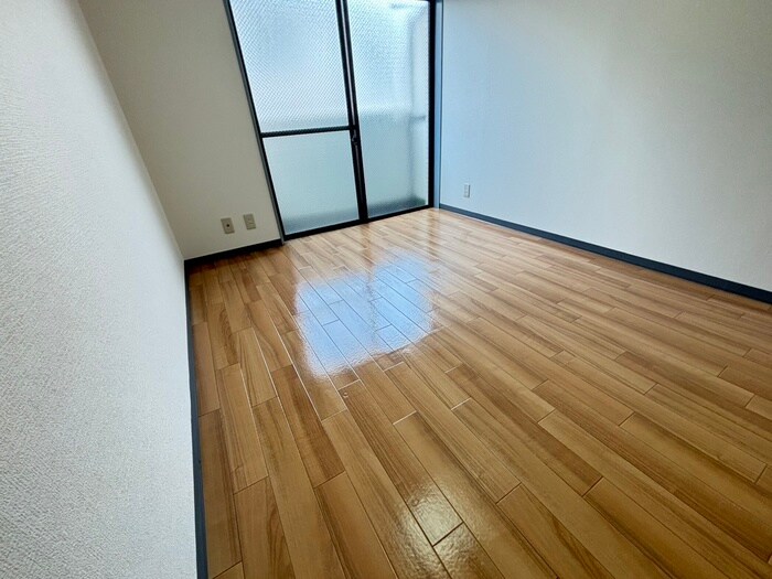 物件内観写真6　(居室)