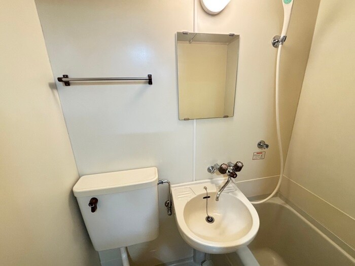 物件内観写真10　(洗面)