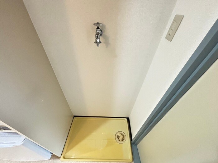 物件内観写真15　(洗濯機置場)