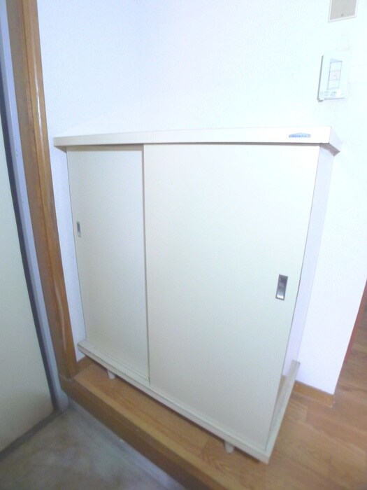 物件内観写真15　(靴箱)