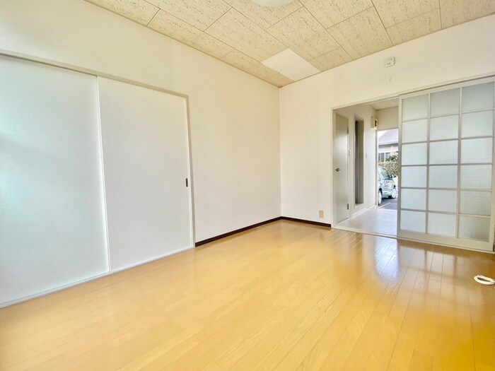 物件内観写真8　(居室)