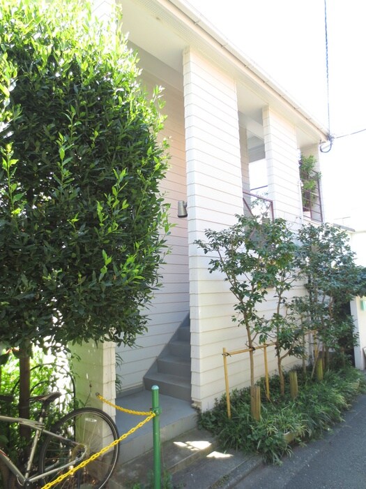 物件外観写真5　(エントランス部分)