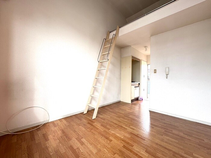 物件内観写真10　(居室)