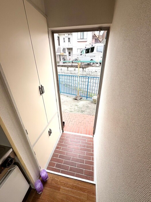 物件内観写真21　(玄関)