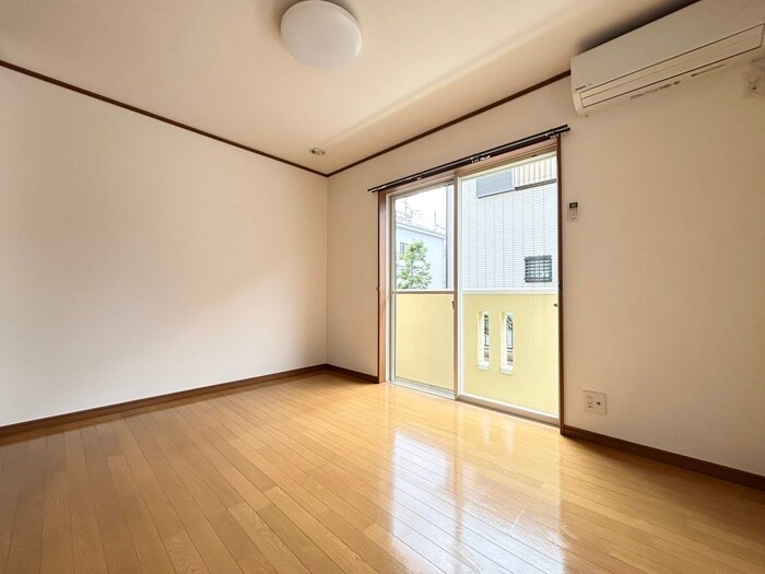 物件内観写真8　(居室)