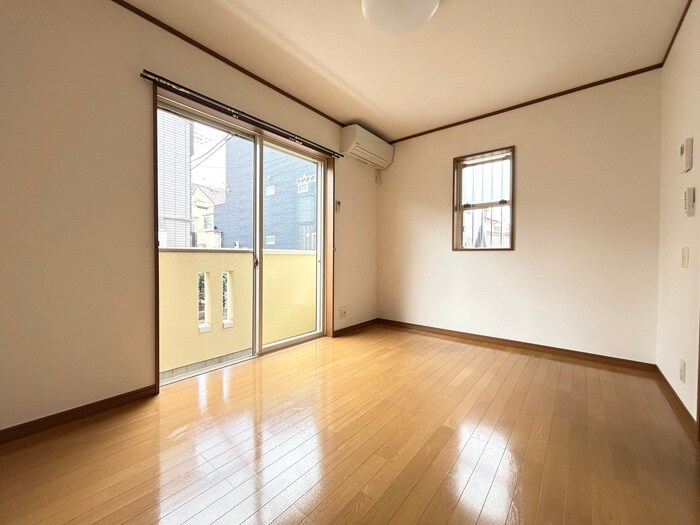 物件内観写真10　(居室)