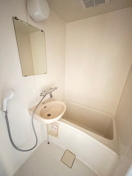 物件内観写真12　(バス／シャワールーム等)