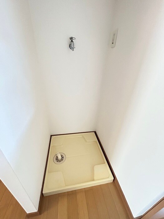 物件内観写真19　(洗濯機置場)